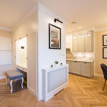 Lovely Apartment In The Heart Of Varsavia Esterno foto