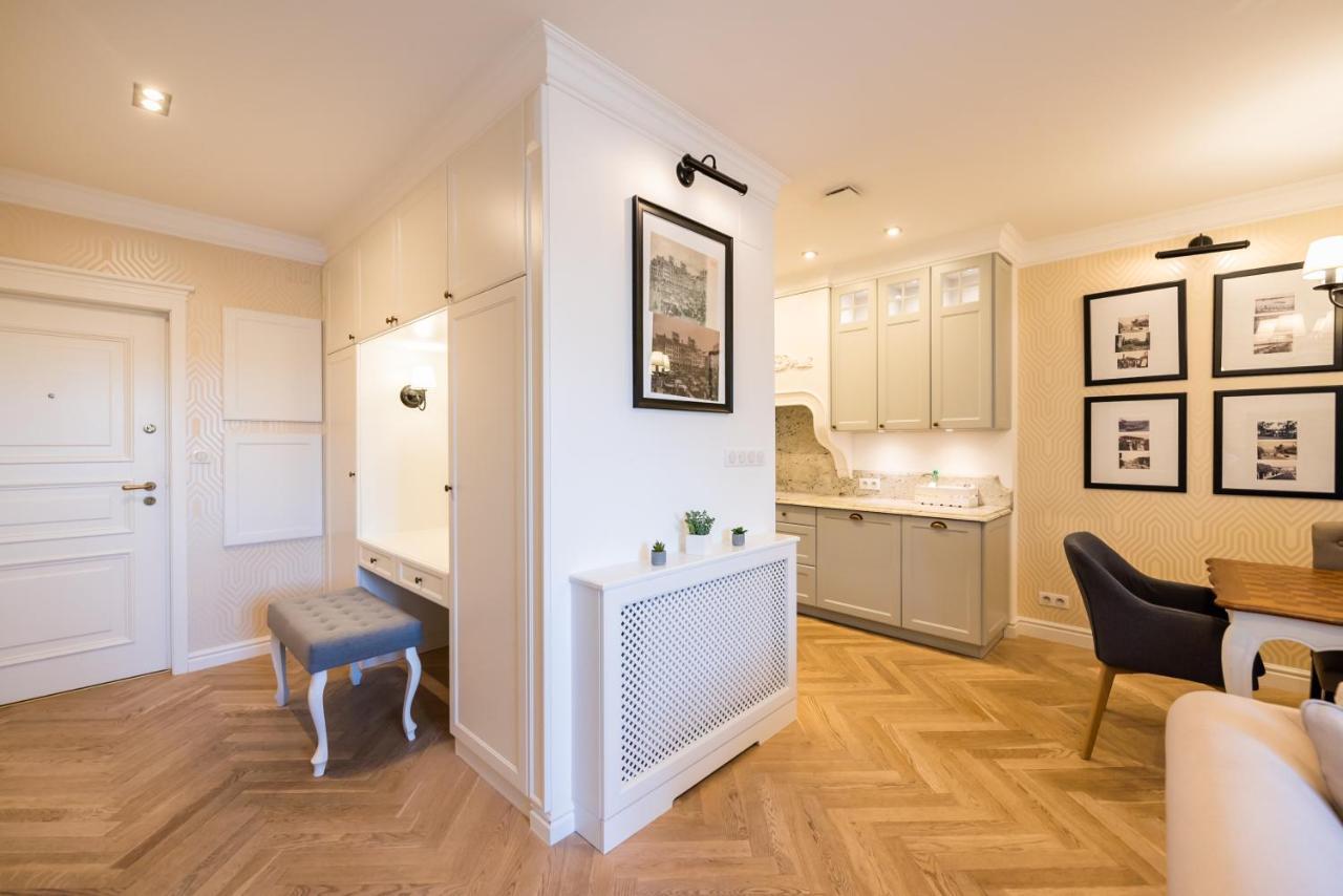 Lovely Apartment In The Heart Of Varsavia Esterno foto