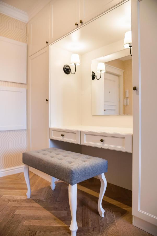 Lovely Apartment In The Heart Of Varsavia Esterno foto